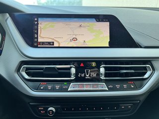 BMW 118i 140 cv
