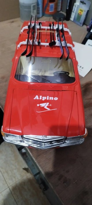 Rico lote 4 vehículos con sus cajas