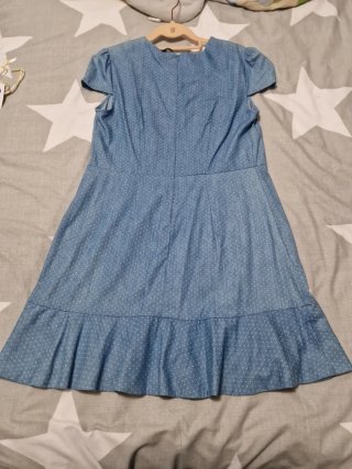 Vestido vaquero corto lunares manga corta