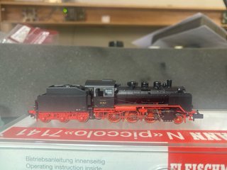 Fleischmann N piccolo 7141 Locomotora
