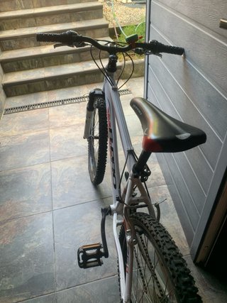 Bicicleta de montaña B-PRO ZS1 26” (Junior)