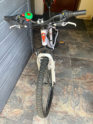 Bicicleta de montaña B-PRO ZS1 26” (Junior)