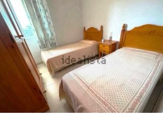 Conjunto de muebles de madera