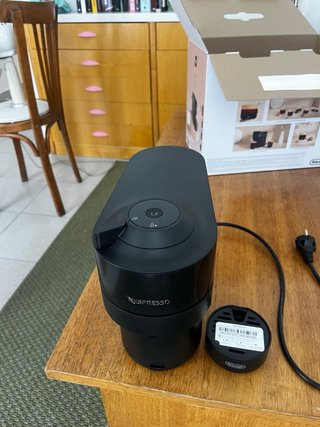 Cafetera Nespresso Delonghi Virtuo Pop Negra