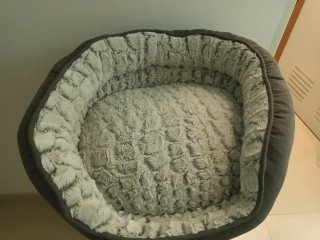 Cama para mascotas suave y cómoda