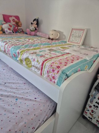Cama nido de madera con cajones