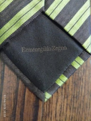 Cravatta Ermenegildo Zegna righe nere verdi