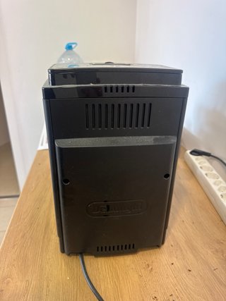 Cafetera DeLonghi Magnifica S Negra