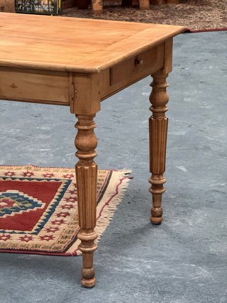 MESA ANTIGUA DE COCINA FRANCESA