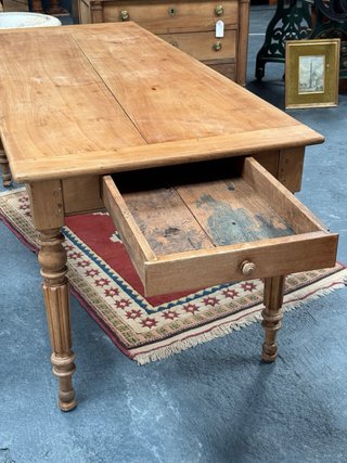 MESA ANTIGUA DE COCINA FRANCESA