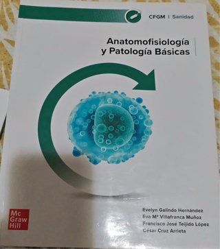 Libros 1° grado medio de farmacia y parafarmacia.