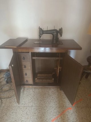 Armario Mueble Máquina Coser Antigua