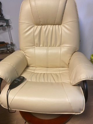 Sillón masaje con reposapiés beige