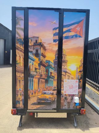 Food Truck Nuevo con Diseño Tropical
