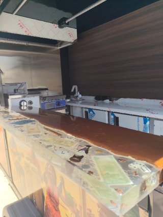 Food Truck Nuevo con Diseño Tropical