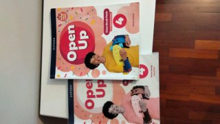 Libros de texto de 4 primaria colegio valle Inclán