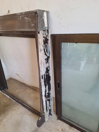 Ventana aluminio corredera con persiana