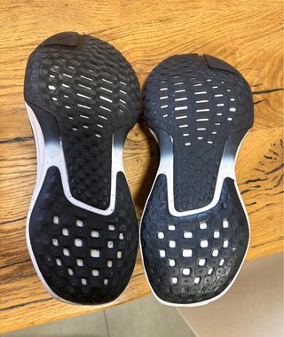 Nike Invincible Run FK 3 Negro/Gris