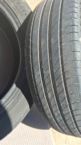 2 Neumáticos 195/60 R18 michelín premacy. C4
