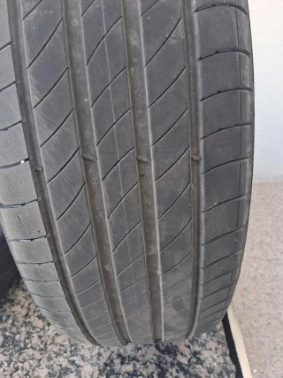 2 Neumáticos 195/60 R18 michelín premacy. C4