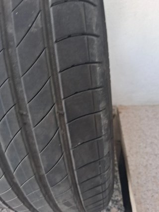 2 Neumáticos 195/60 R18 michelín premacy. C4