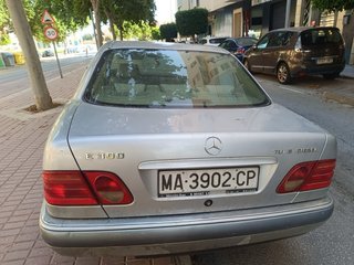 Mercedes-Benz 300d elegance