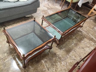 Pareja mesas auxiliares cristal y madera