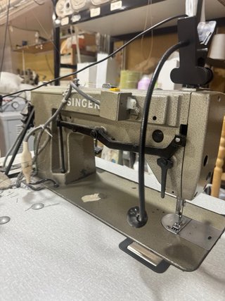 Máquina de coser Singer 591