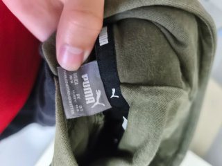 Dos sudaderas Adidas y puma