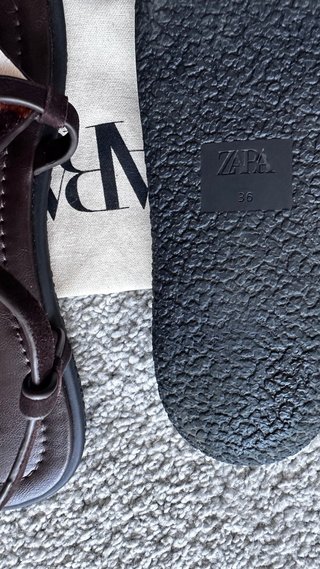 Sandalias print Zara