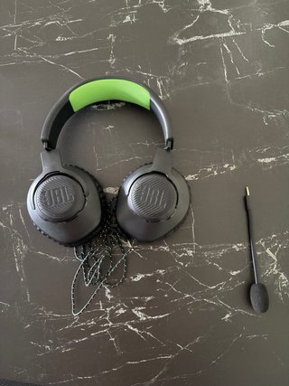Auriculares JBL Quantum 100 Negros y Verdes