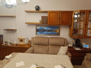 Conjunto de salón madera.