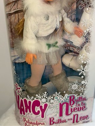 Muñeca Nancy Brillos en la Nieve Patines
