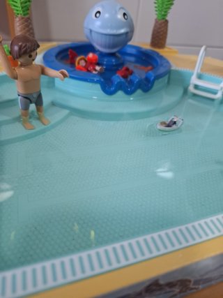 Piscina Playmobil con tobogán y accesorios