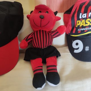 2 Cappelli Milan + Peluche Omaggio Bambini