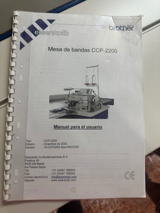 Máquina de coser Brother con mesa