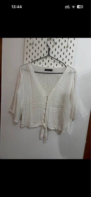 Blusa Bershka blanca talla M