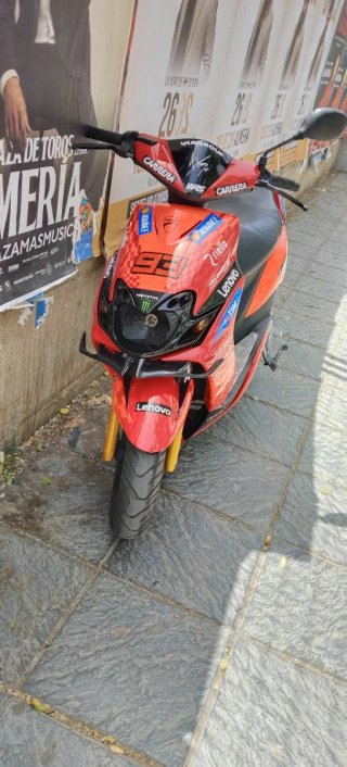 Yamaha Jog RR Única - Edición Especial