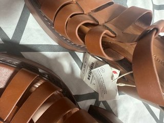 Sandalias Pull&Bear Marrones