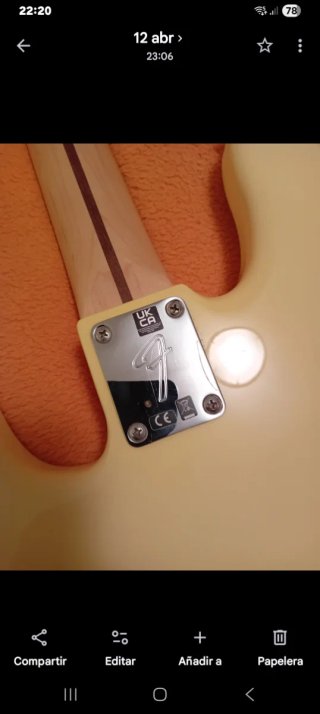 Fender Precision Buttercream