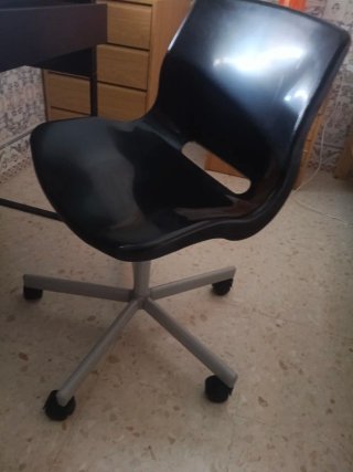 Escritorio y silla