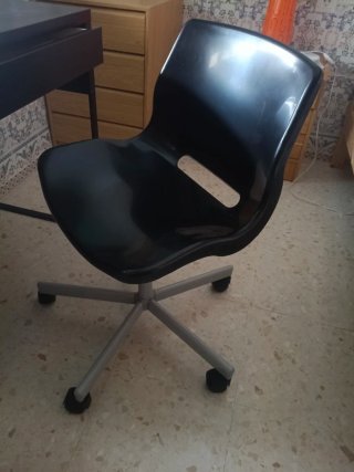 Escritorio y silla