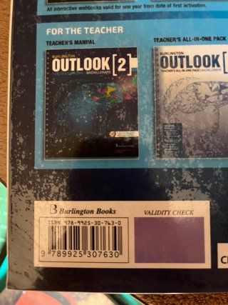 Libro de ingles 2 bachillerato Outlook