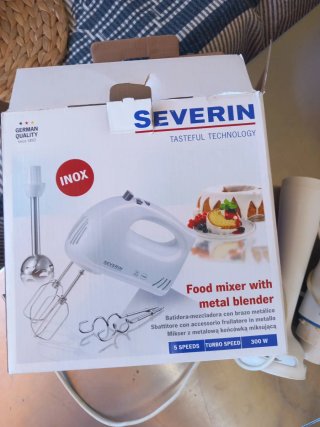 Batidora Severin y Braun + Accesorios