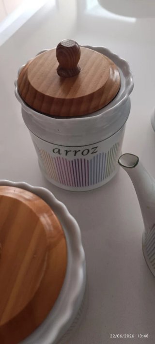 Set de 11 tarros de cocina con tapa de madera