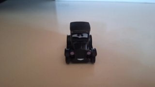 Mini coche Disney Pixar Lizzie