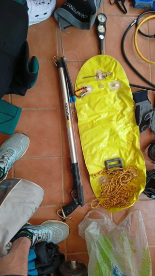 Equipo de buceo casi completo