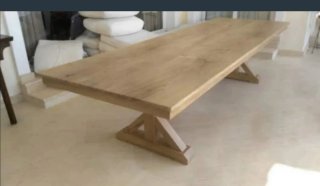 Mesa de madera rústica