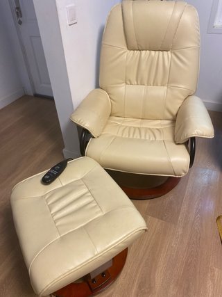 Sillón masaje con reposapiés beige