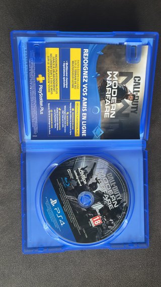 Call of Duty Modern Warfare per PS4, come nuovo, versione PAL
